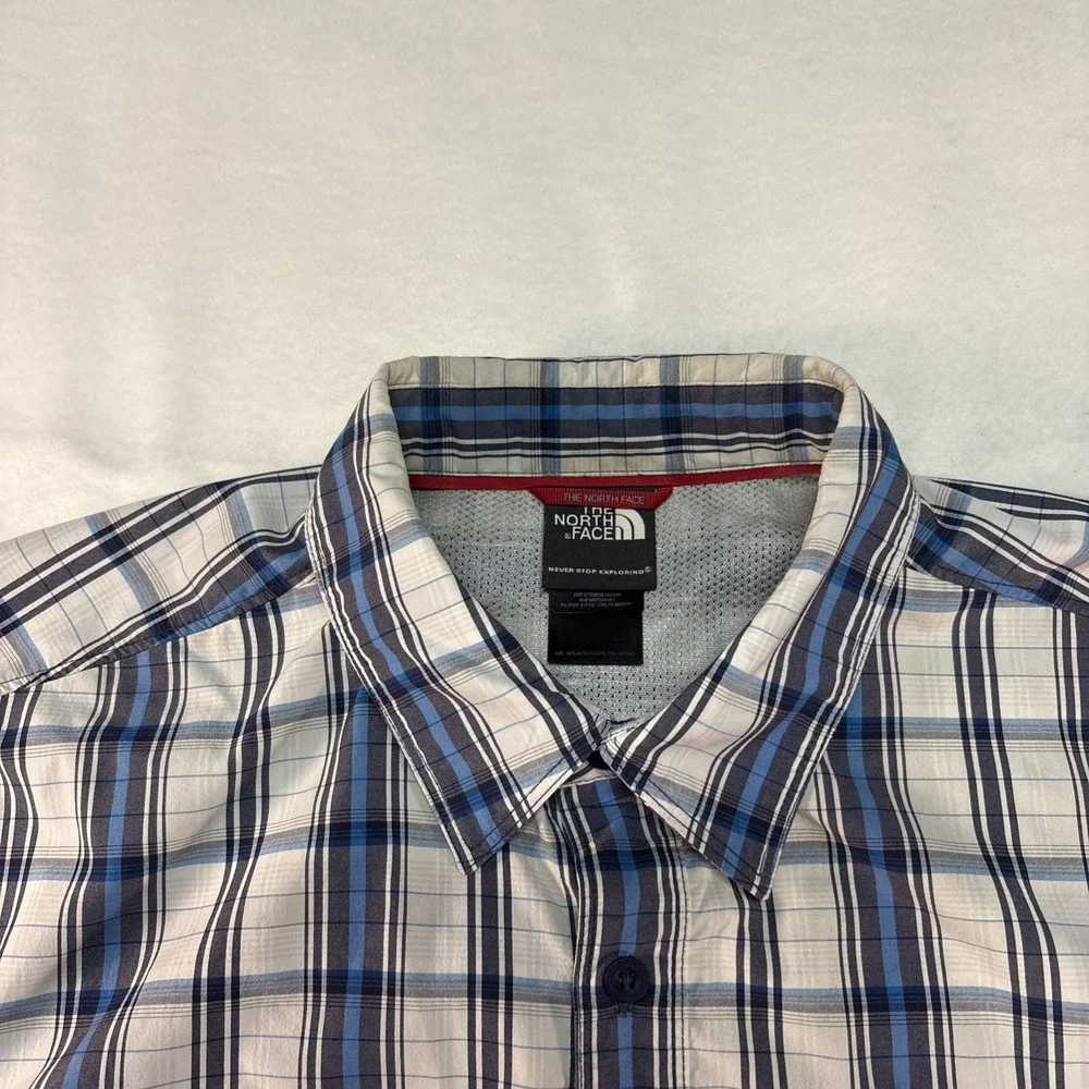 The North Face‎ Breathable Button Up Short Sleeve Shirt Blue And White- Large